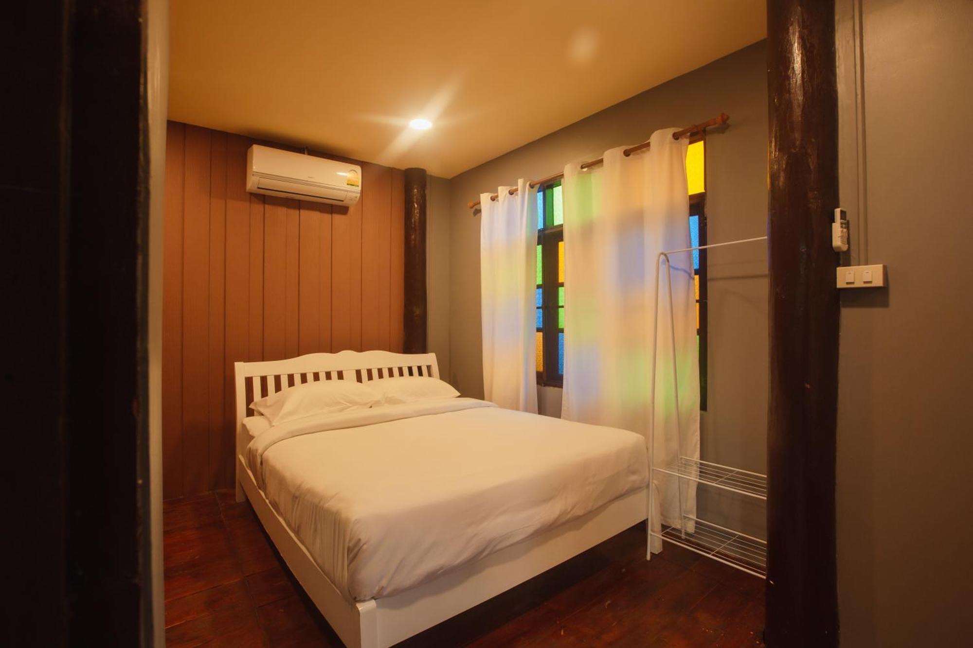 Agga Cnx Hostel Chiang Mai Eksteriør bilde