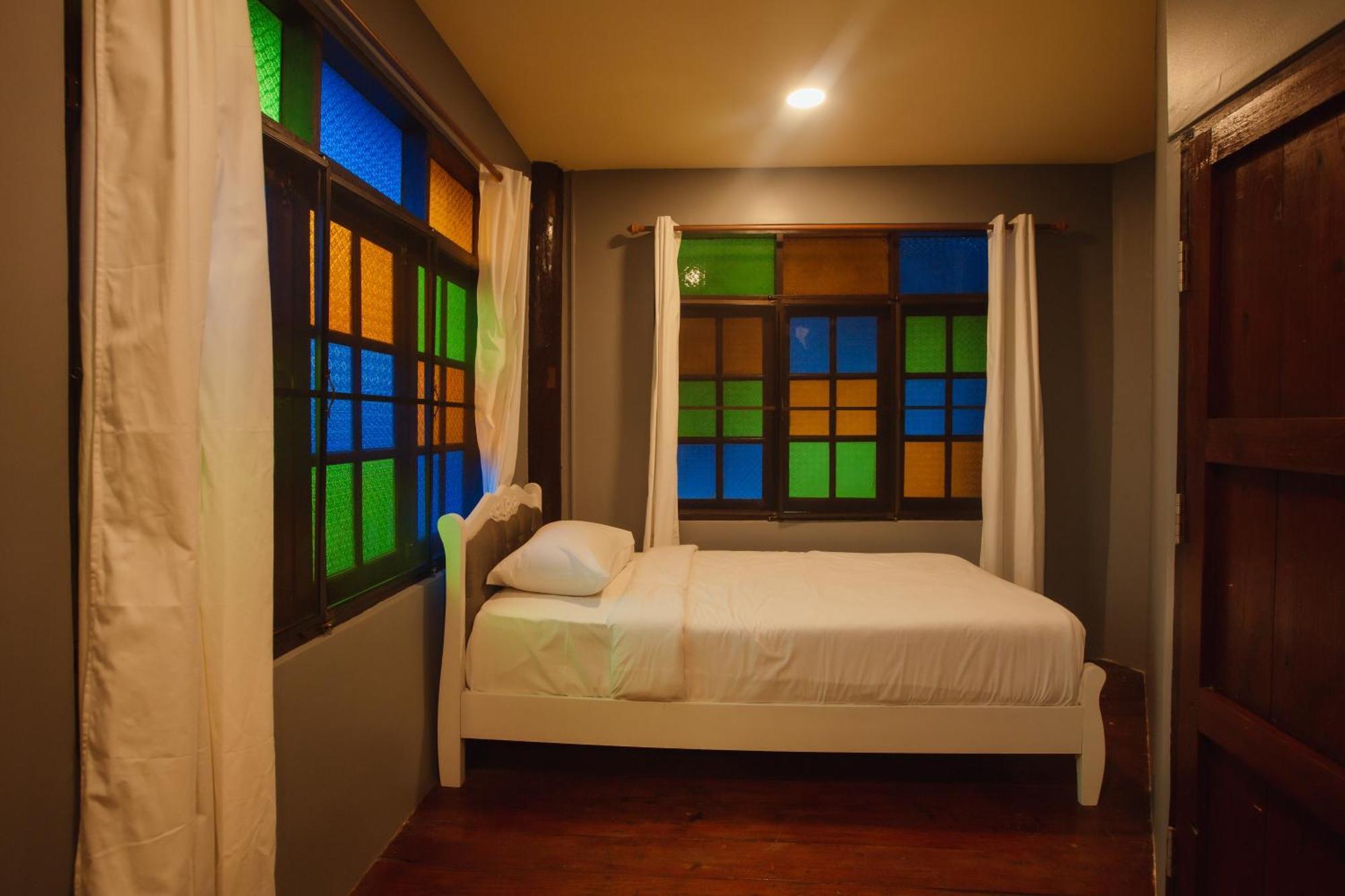 Agga Cnx Hostel Chiang Mai Eksteriør bilde