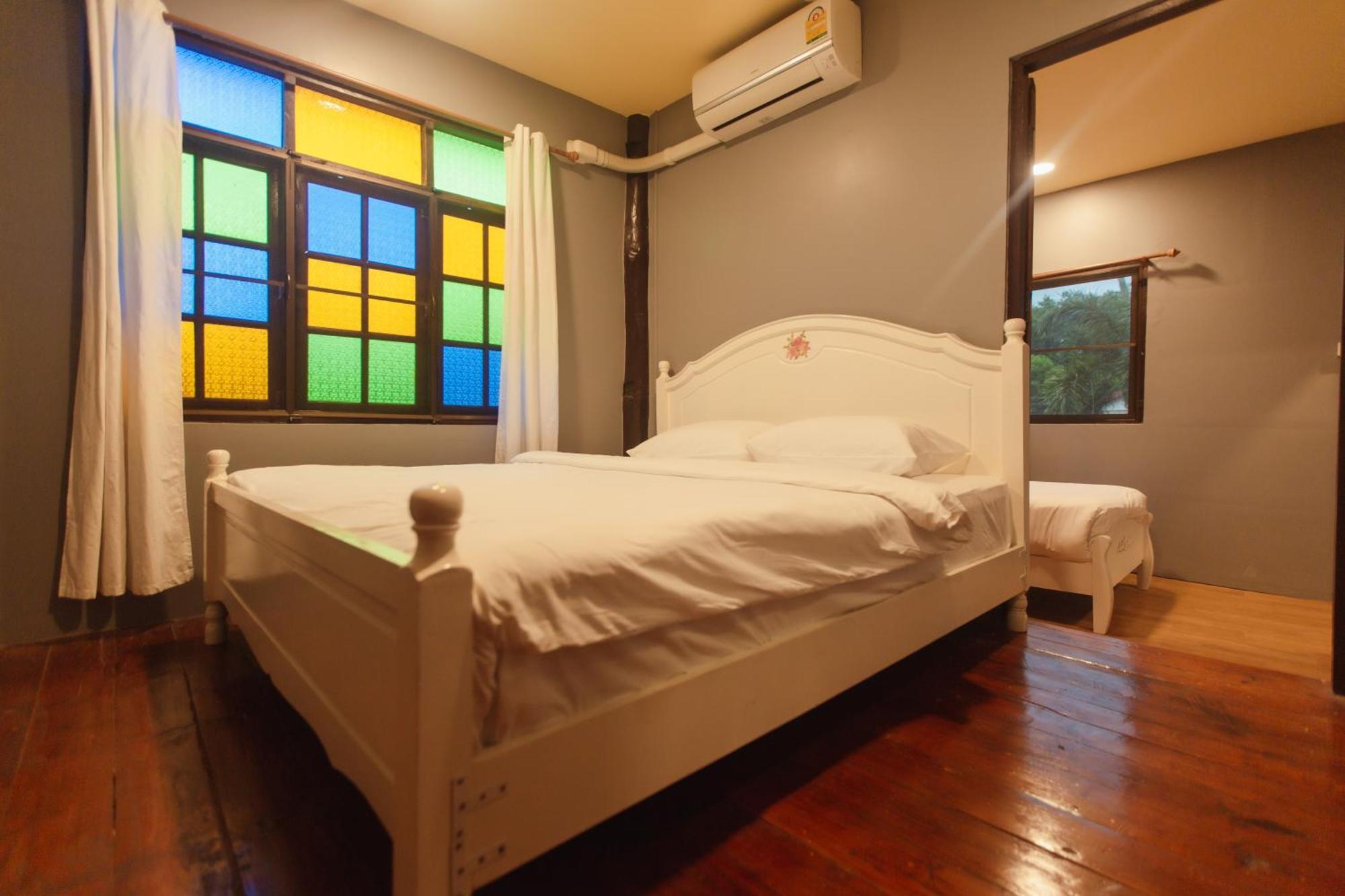 Agga Cnx Hostel Chiang Mai Eksteriør bilde