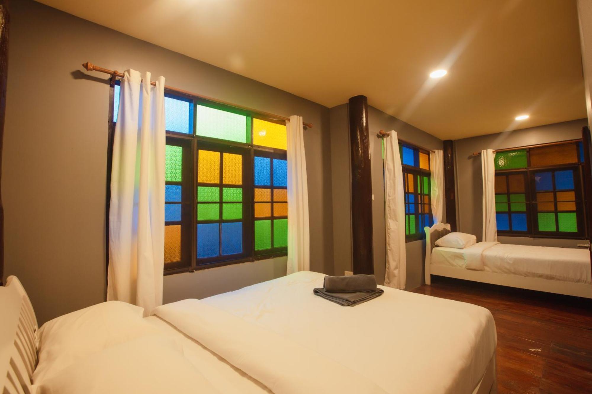 Agga Cnx Hostel Chiang Mai Eksteriør bilde