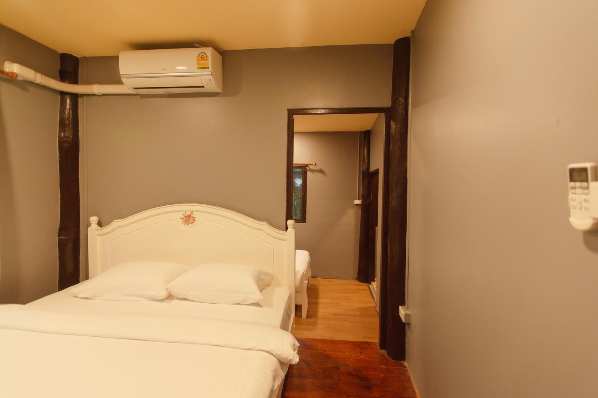 Agga Cnx Hostel Chiang Mai Eksteriør bilde