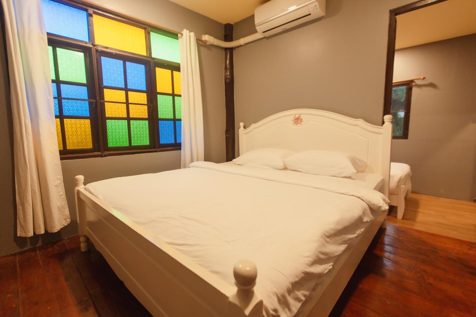 Agga Cnx Hostel Chiang Mai Eksteriør bilde