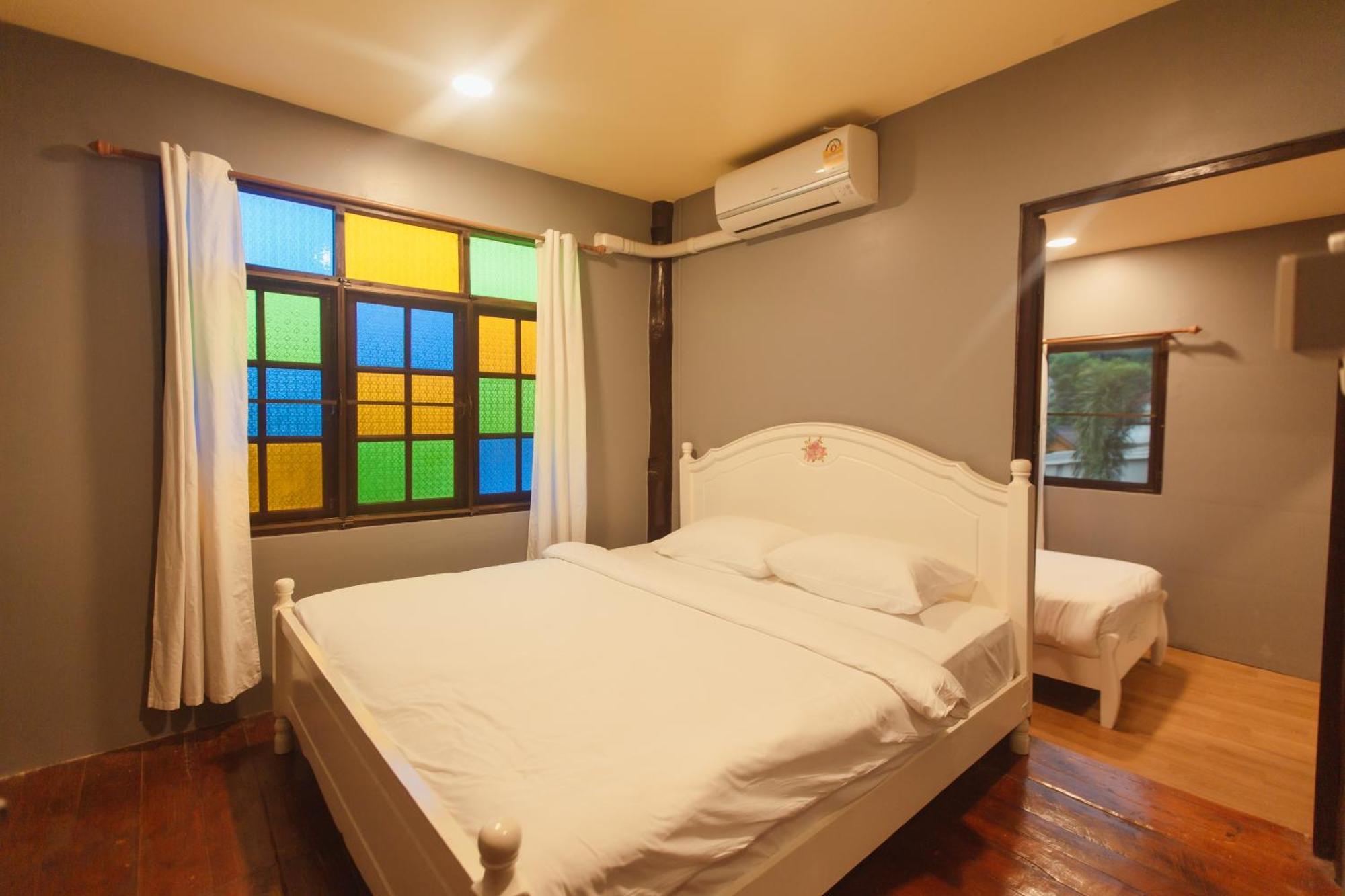 Agga Cnx Hostel Chiang Mai Eksteriør bilde