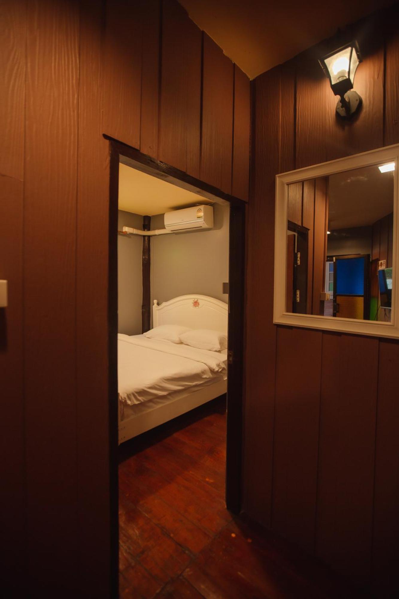 Agga Cnx Hostel Chiang Mai Eksteriør bilde