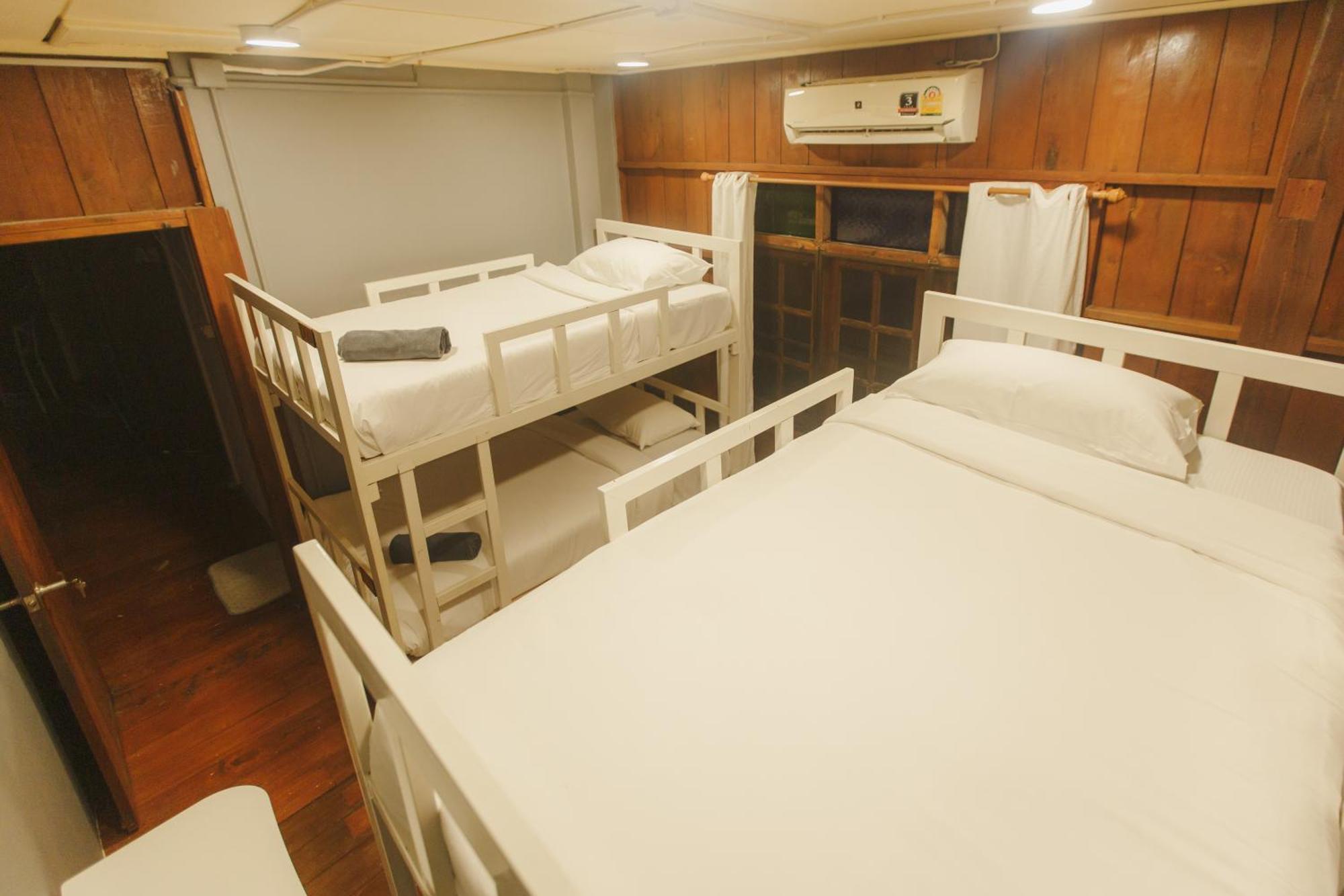 Agga Cnx Hostel Chiang Mai Eksteriør bilde