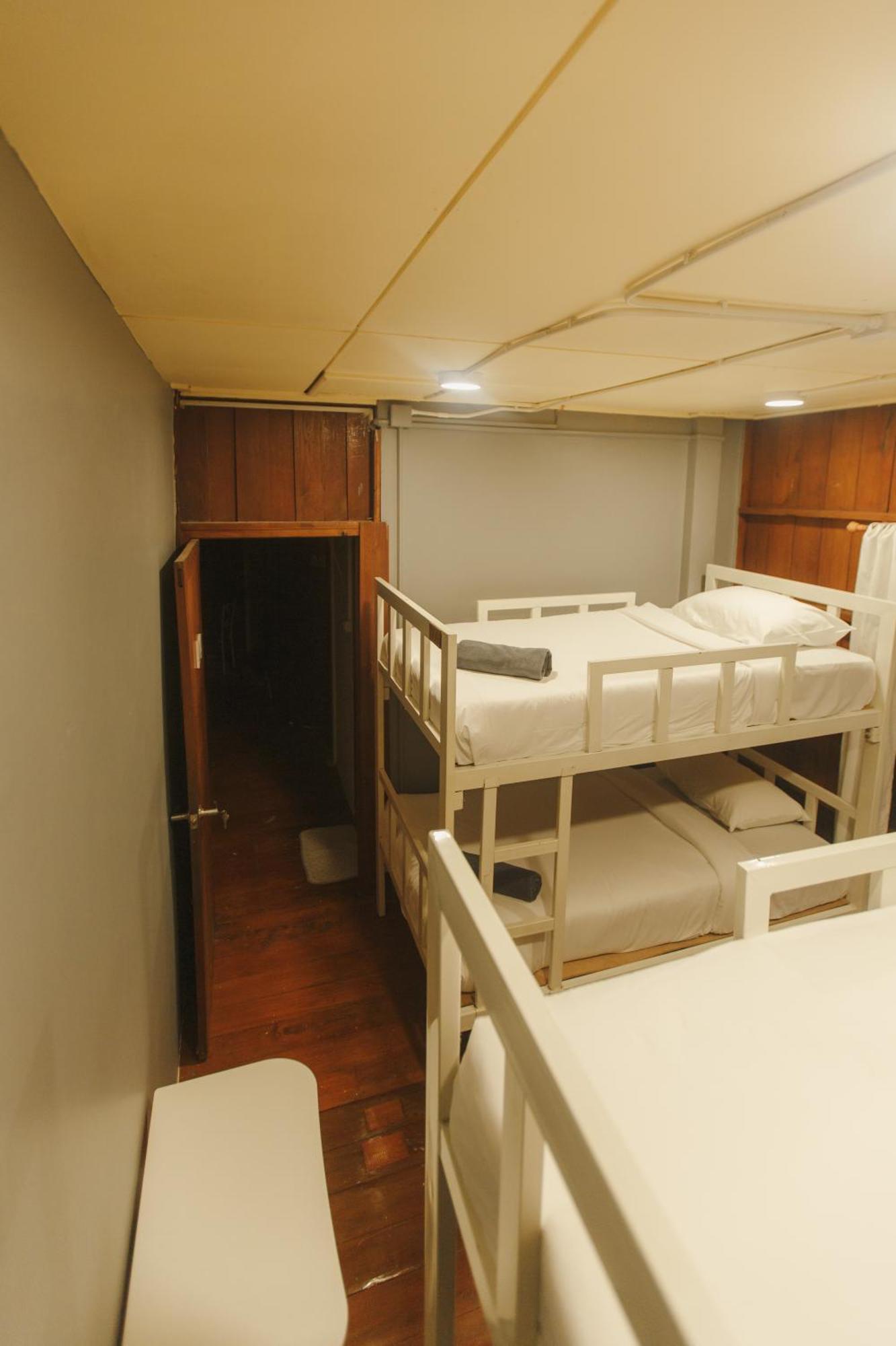 Agga Cnx Hostel Chiang Mai Eksteriør bilde