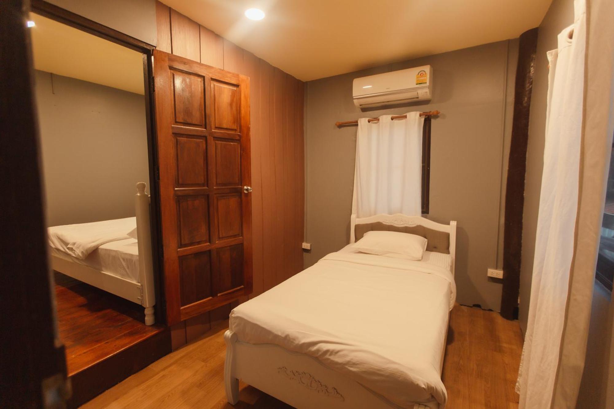 Agga Cnx Hostel Chiang Mai Eksteriør bilde