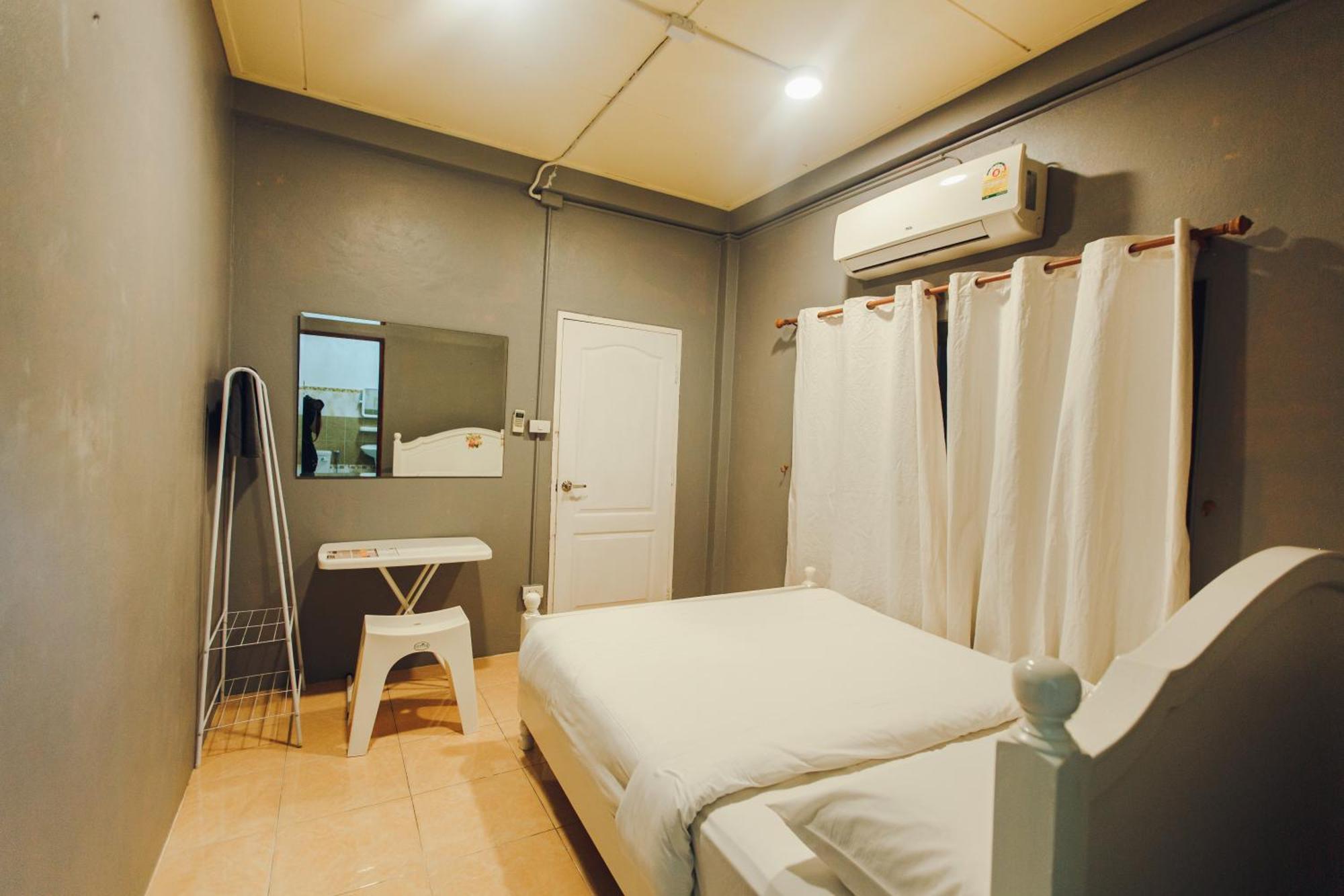 Agga Cnx Hostel Chiang Mai Eksteriør bilde