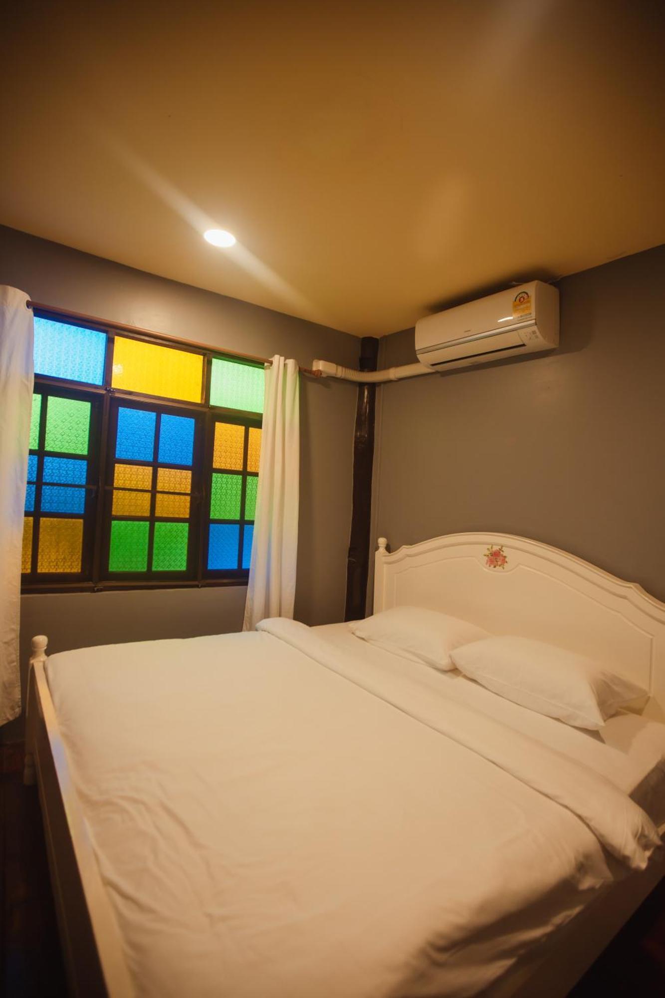 Agga Cnx Hostel Chiang Mai Eksteriør bilde