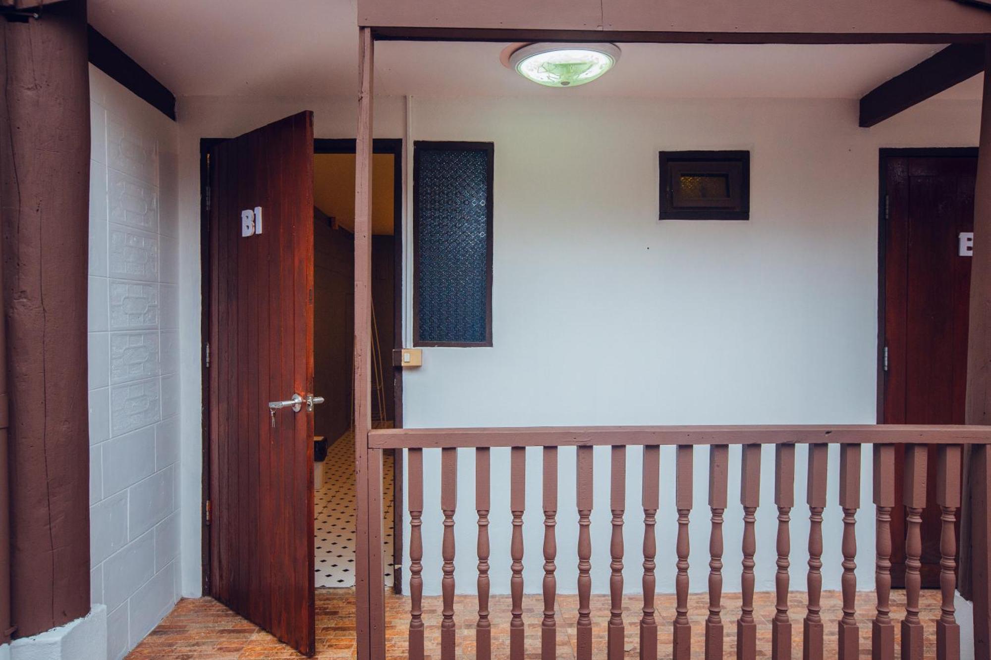 Agga Cnx Hostel Chiang Mai Eksteriør bilde